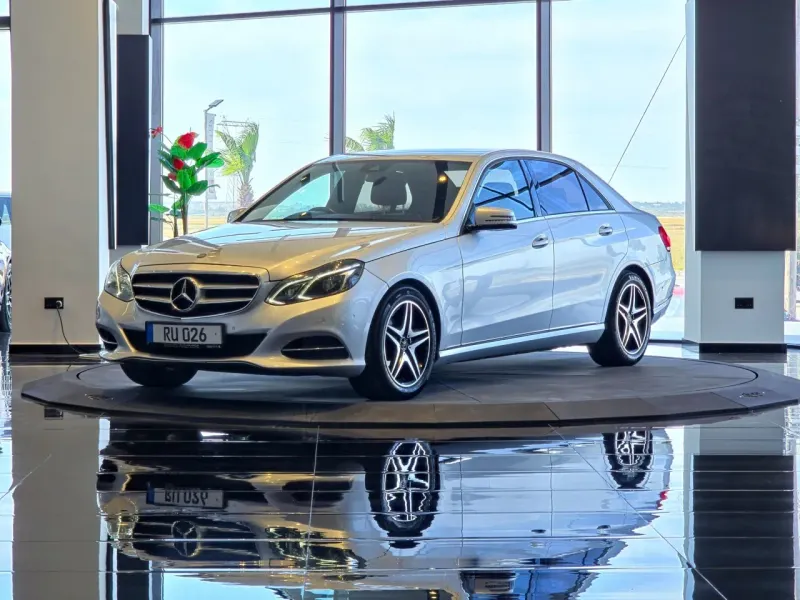 2015 Mercedes-Benz E Serisi E 220d