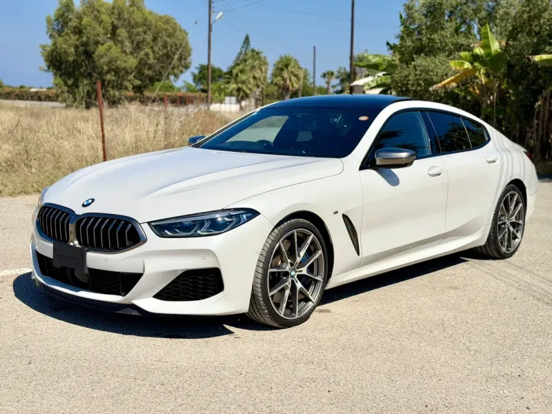 2022 Model Otomatik BMW 8 Serisi
