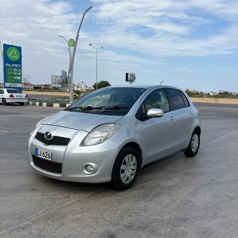 2010 Toyota Vitz 1.0 i 16V Automatic Base
