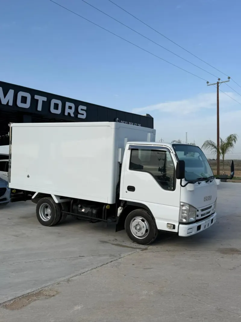 2013 Isuzu Kamyon &
