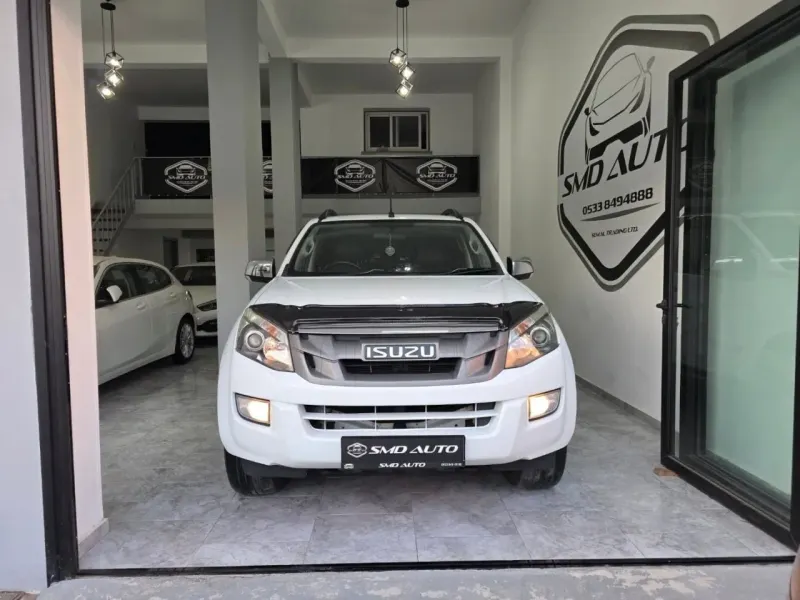155 Isuzu 155 D-Max