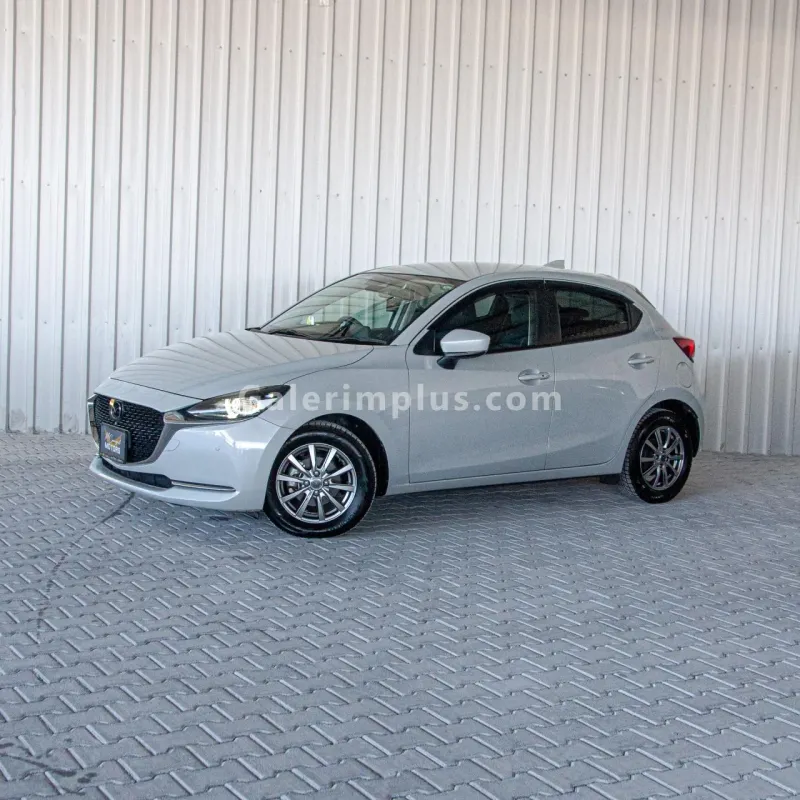 2021 Model Otomatik Mazda 2