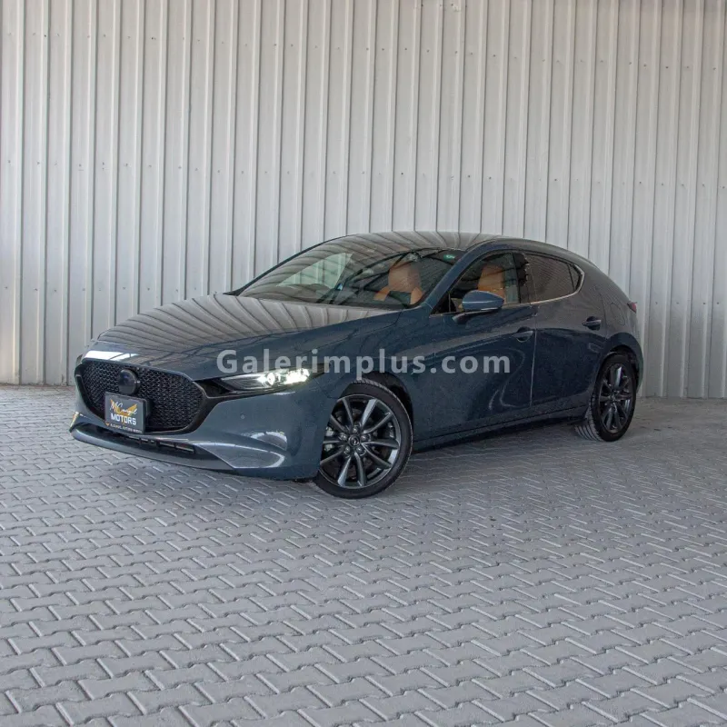 2021 Model Otomatik Mazda 3