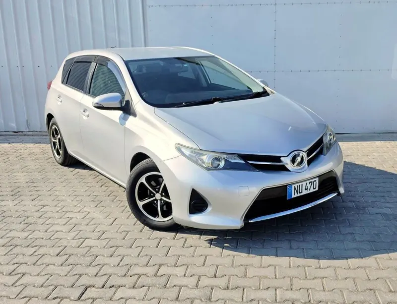 2012 Toyota Auris