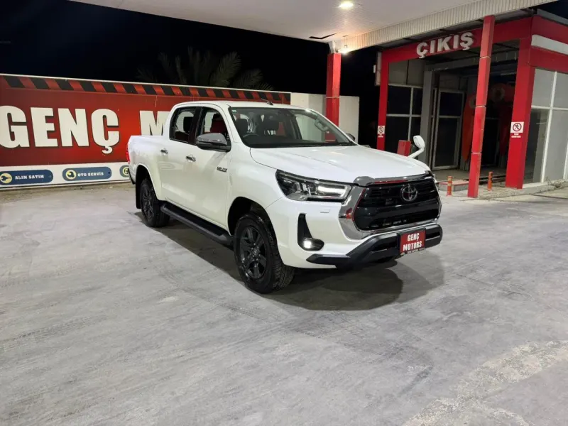 2023 Toyota Hilux