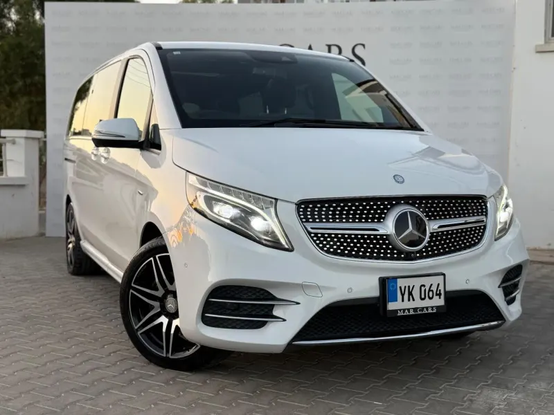 2017 Mercedes-Benz Mercedes -