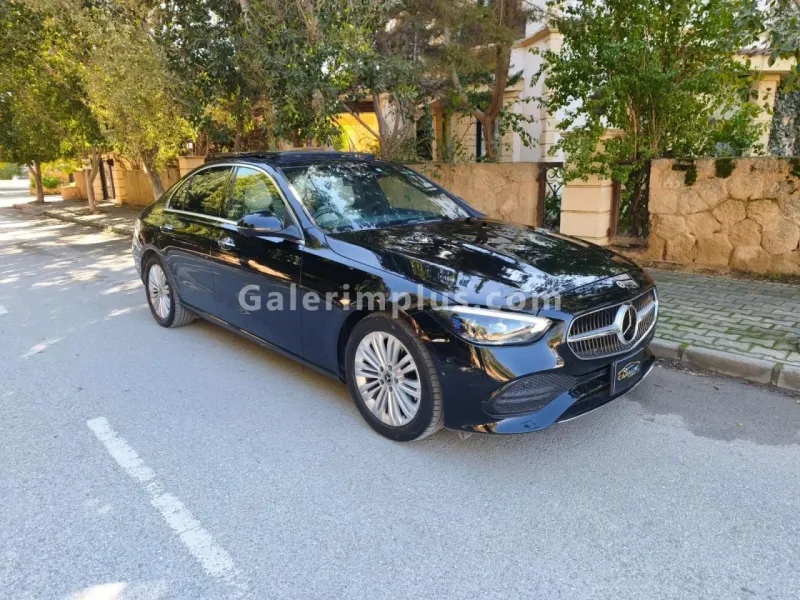 2022 Model Otomatik Mercedes-Benz C Serisi